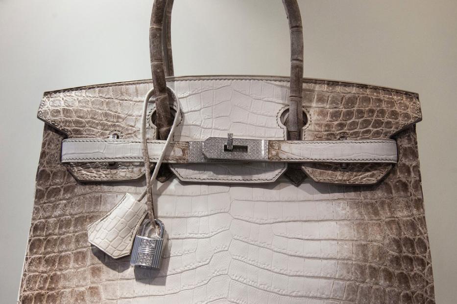 Diese Birkin Bag aus Krokoleder und Diamant-Hardware erzielte 2016 einen Rekordpreis bei einer Christie&#039;s-Auktion.