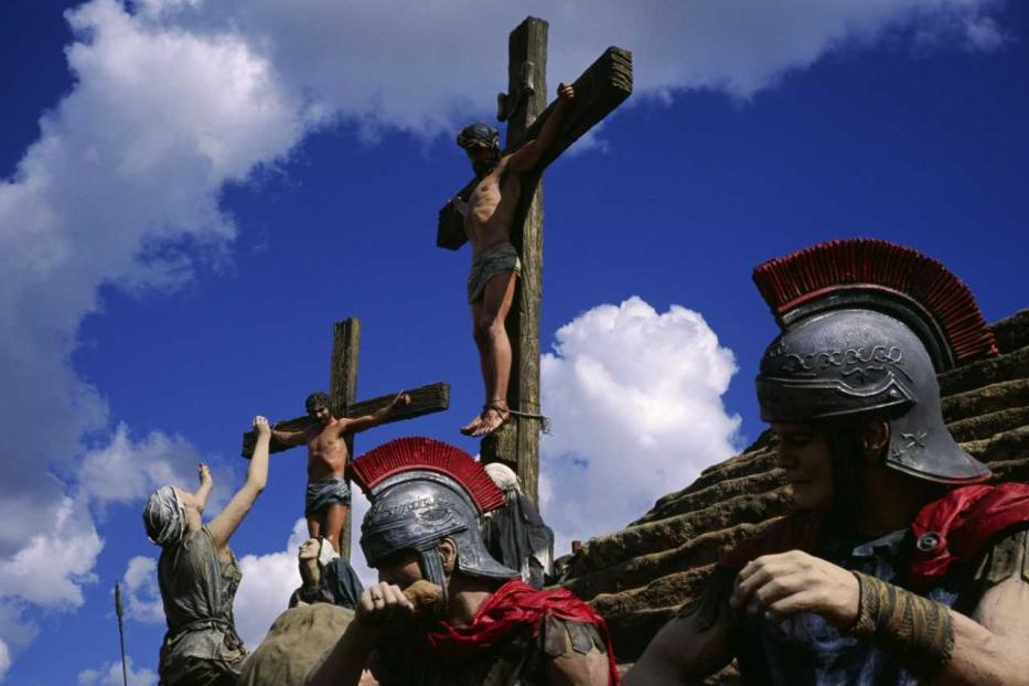 So stellt man sich in der Tierra Santa in Buenos Aires die Kreuzigung Jesu vor.