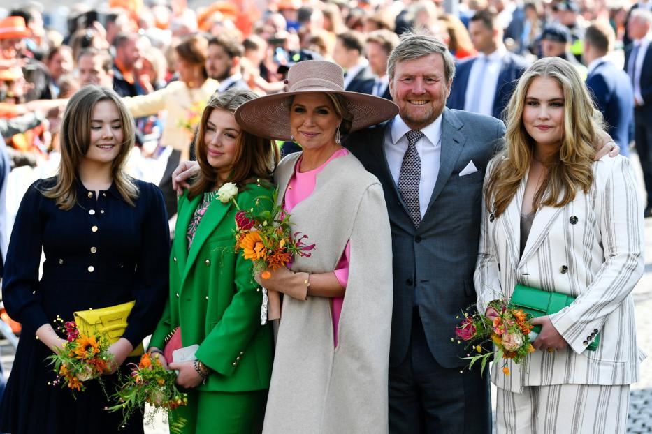 König Willem-Alexander und Königin Máxima mit ihren drei bezaubernden Töchtern Ariane (li.), Alexia und Amalia (re.)