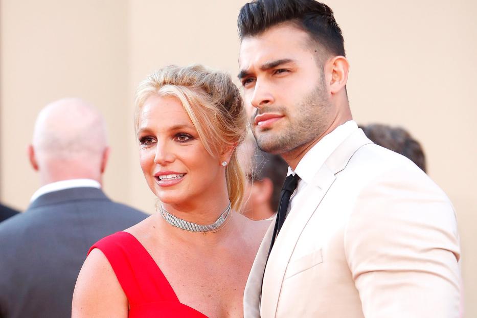 Britney Spears engaged to boyfriend Sam Asghari