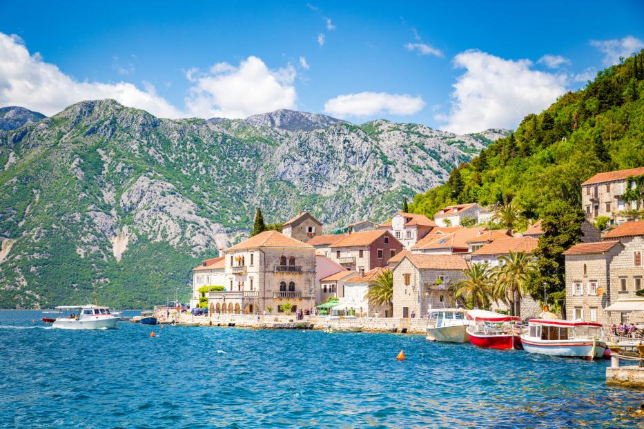 Perast liegt an der Bucht von Kotor und zählt nur ein paar Hundert Einwohner