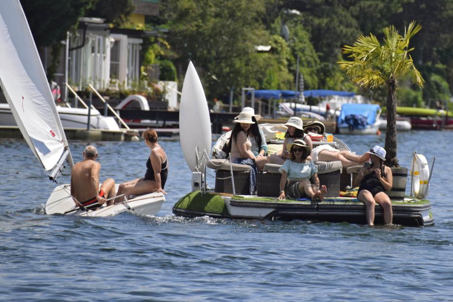 Autodrom am Wasser: Manchmal kommt es zu Kollisionen auf der Alten Donau.