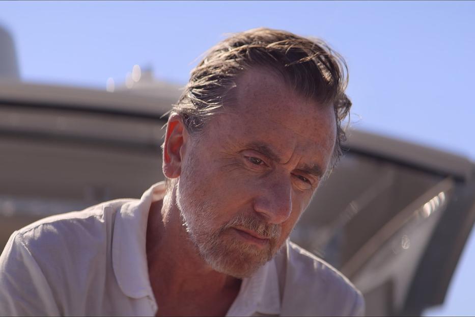 Tim Roth bleibt am Strand von Acapulco und trinkt: „Sundown“