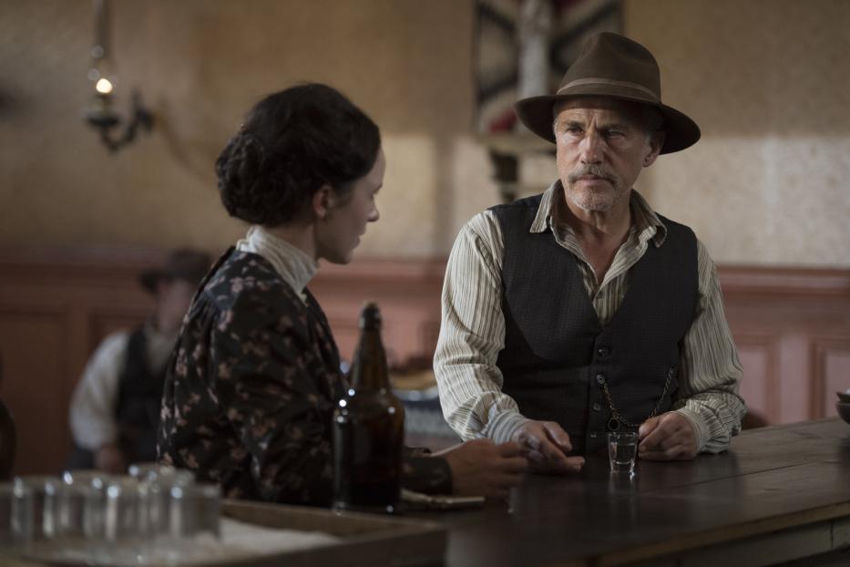 Christoph Waltz und Rachel Brosnahan in dem Western &quot;Dead for a Dollar&quot;