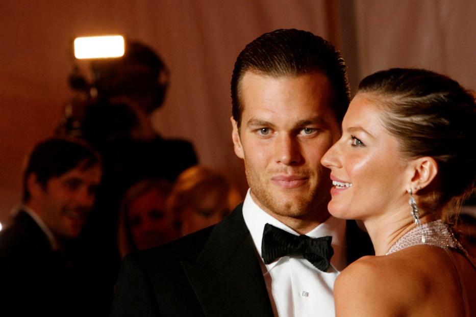 FILE PHOTO: Brazilian supermodel Bundchen and boyfriend Brady arrive at Metropolitan Museum of Art Costume Institute Gala