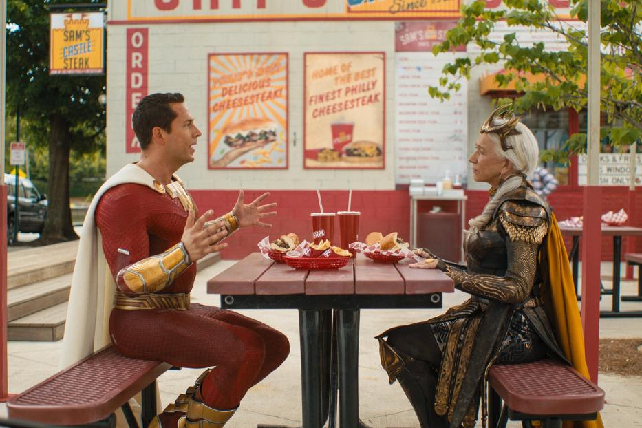 Shazam und die griechische Kampfgöttin: Zachary Levi und Helen Mirren