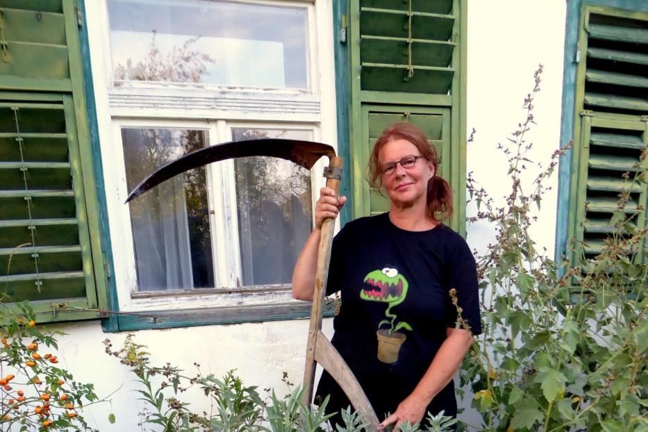 Klaudia Blasl gewinnt mit ihrem neuesten Roman „Gärten, Gift und tote Männer“ 2023 den Deutschen Gartenbuchpreis.