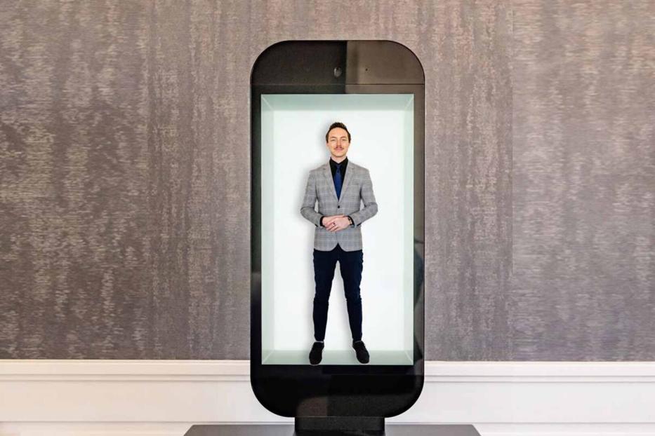 Ein Concierge als Hologramm