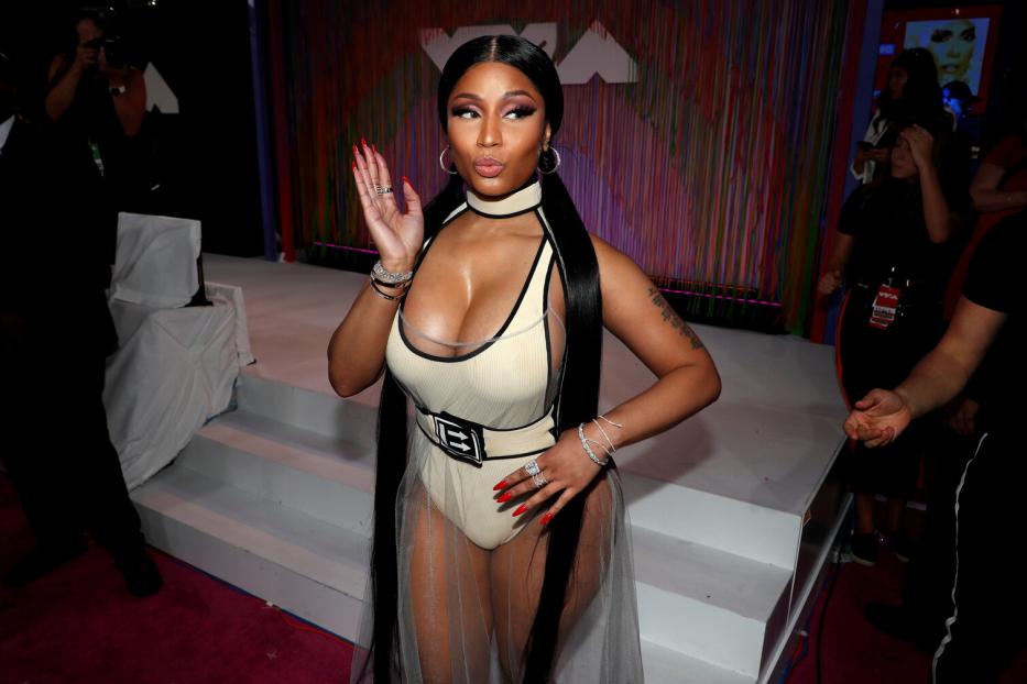 Nicki Minaj posiert bei den MTV Video Music Awards.