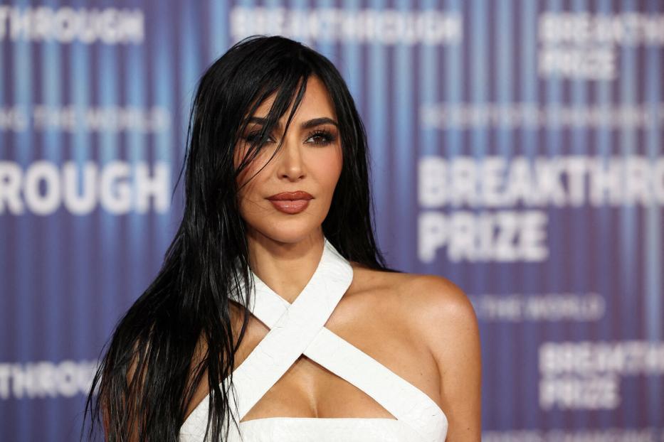 Kim Kardashian mit dramatischem Make-up