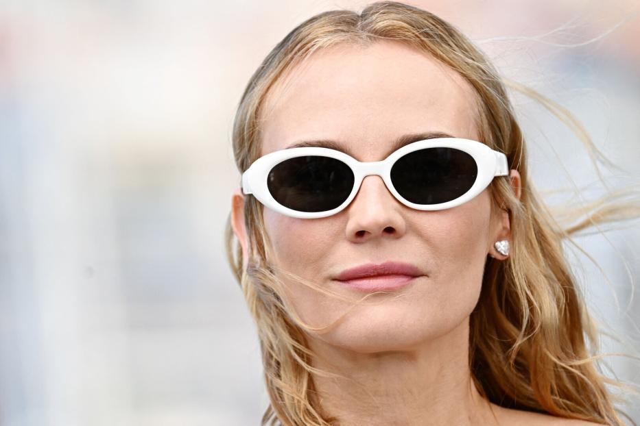 Diane Kruger mit weißer Sonnenbrille in Cannes