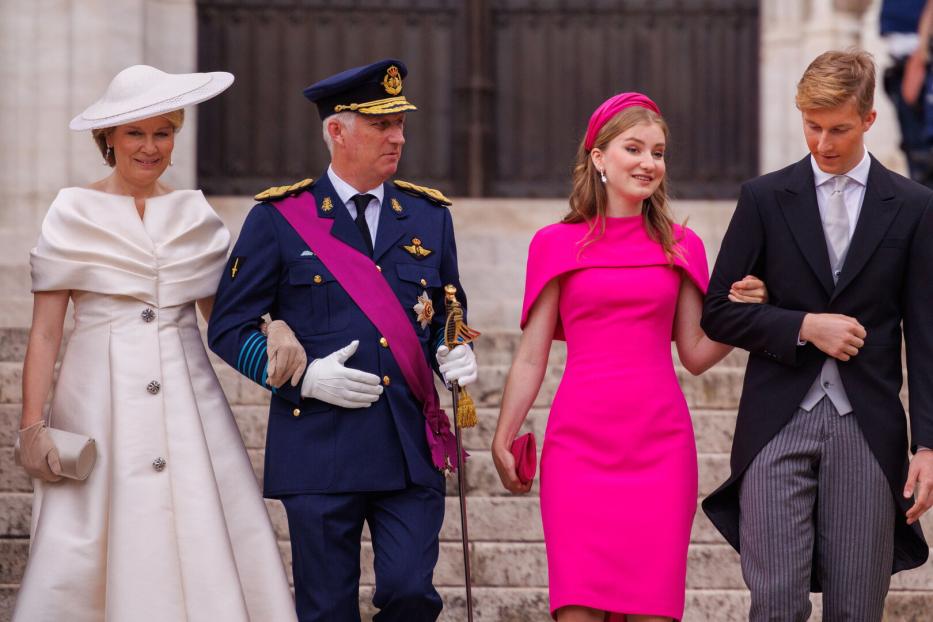 Belgische Kronprinzessin Elisabeth im pinken Kleid