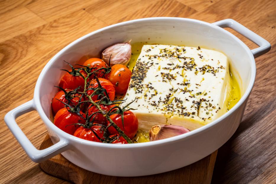 Ofen-Feta mit Kirschtomaten und Thymian