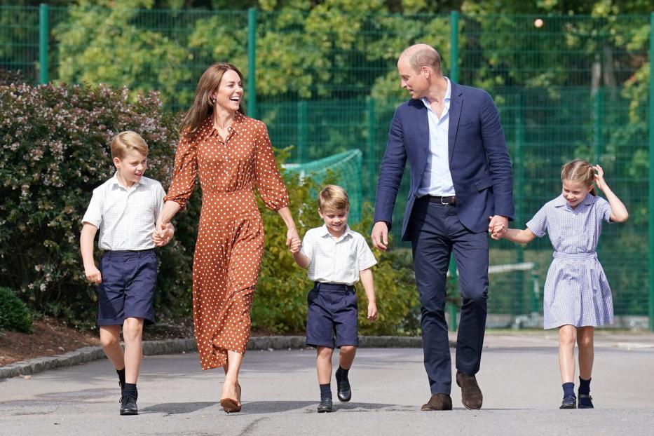 Prinzessin Kate und Prinz William mit ihren Kindern