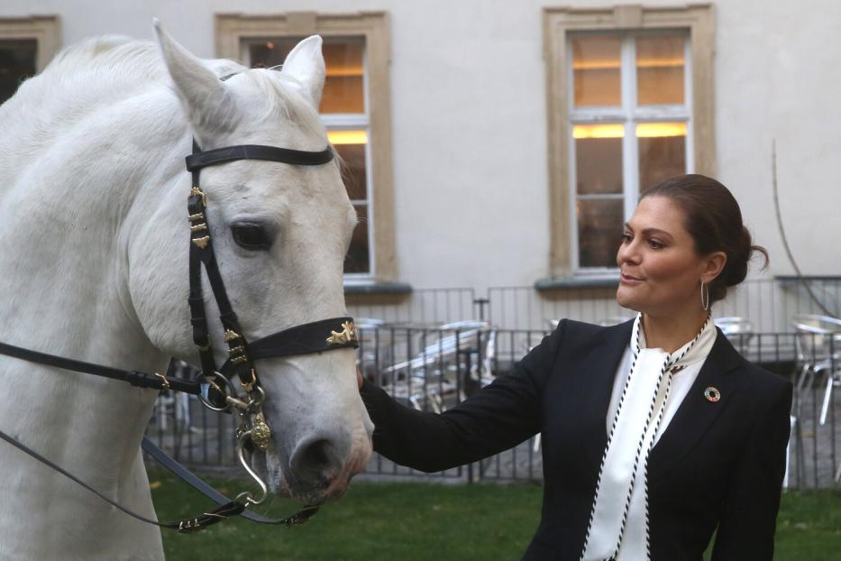 Prinzessin Victoria in der Spanischen Hofreitschule