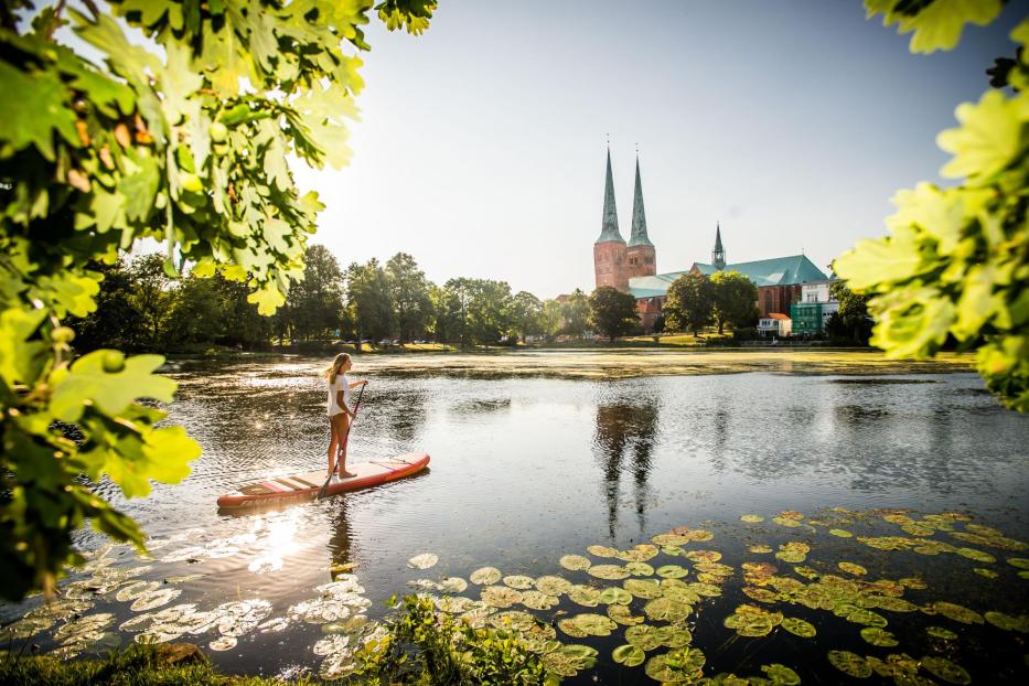 Ein toller Erlebnis: Stand-Up Paddling auf dem Mühlenteich.