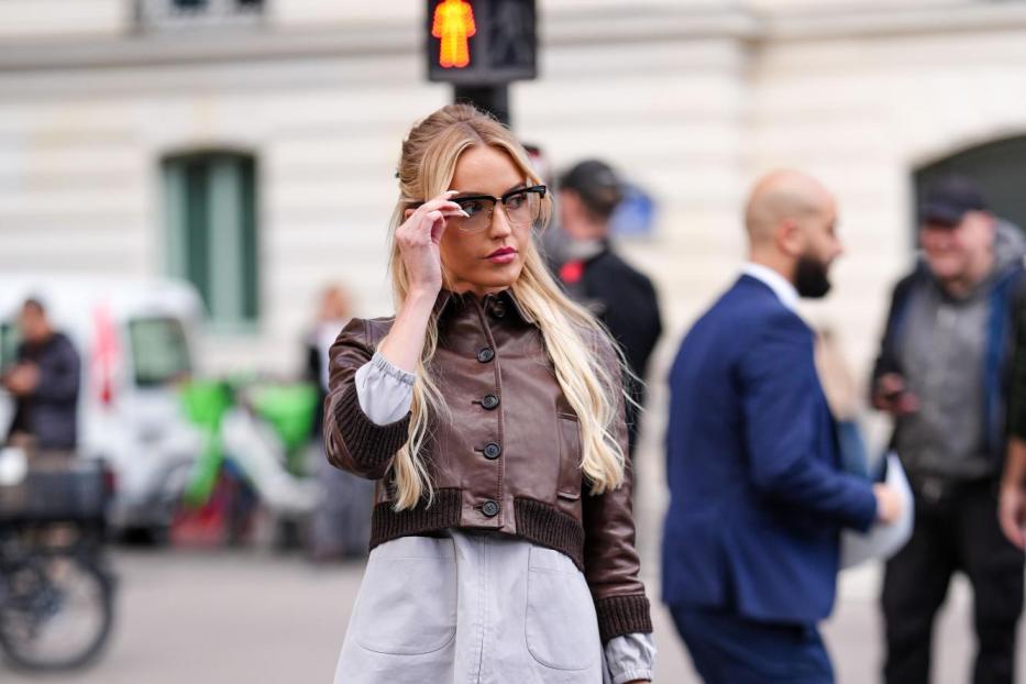 Kurze Jacken im Trend: Gesehen in Paris bei der Fashion Week