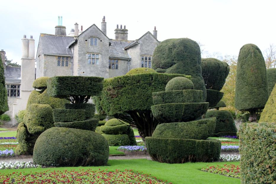 Der Topiary-Garten von Levens Hall im englischen Lake District