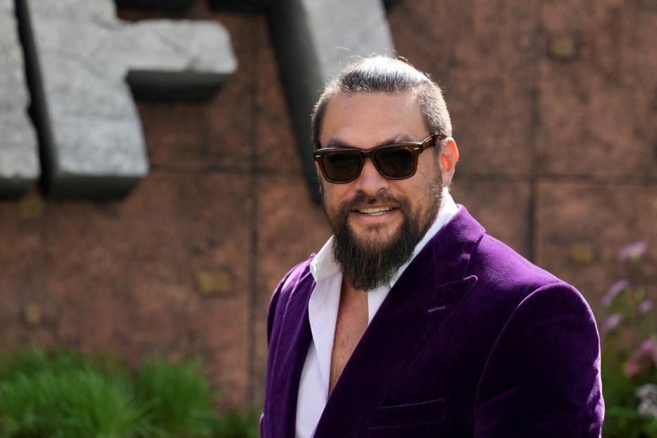 Jason Momoa posiert bei der Premiere von ''A Minecraft Movie'' in London
