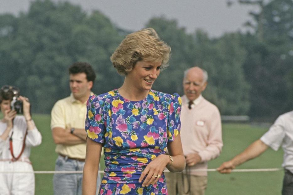 Prinzessin Diana mit dem Caring Dress
