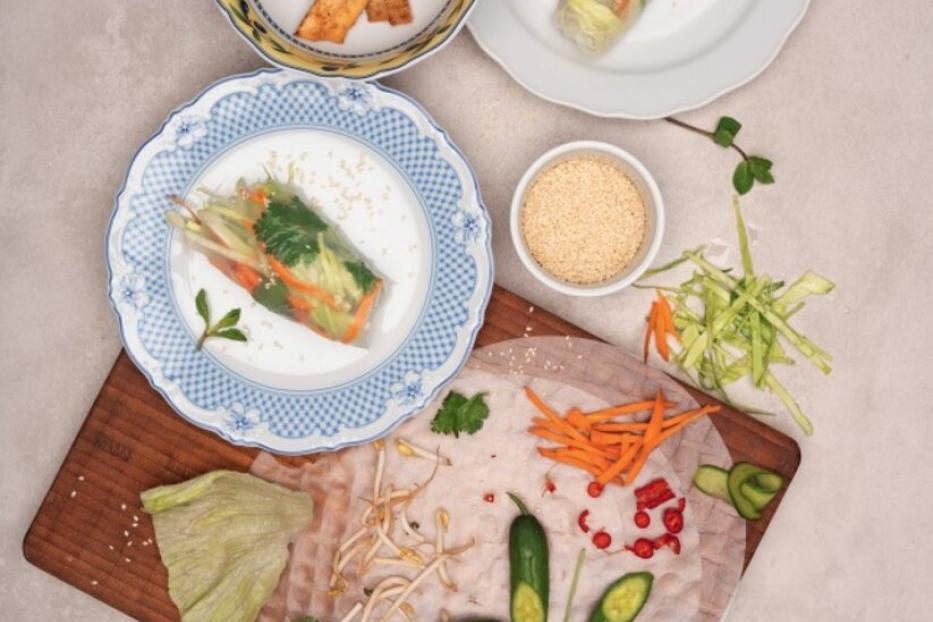 Vietnamesische Frühlingsrollen - Kochbuch Herzhaft & Herzlich von Saskia Vester