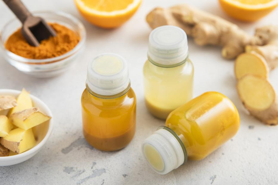 Ingwer-Shits mit frischem Ingwer und Kurkuma