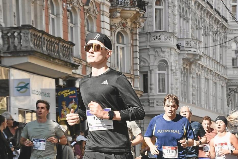 Michael Sommer, Head of Product beim KURIER, läuft beim Grazer Marathon.