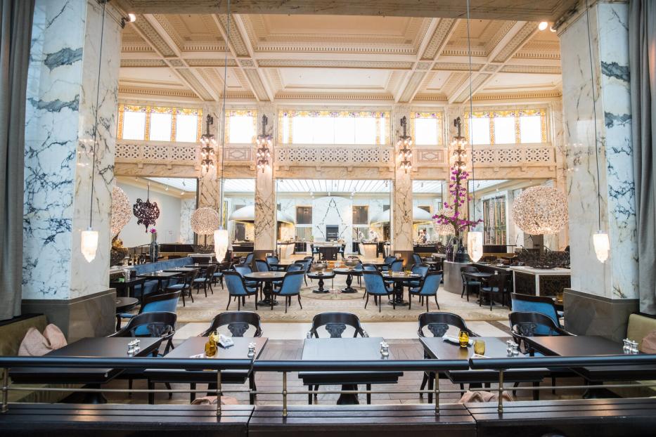 Nachnutzung denkmalgeschützter Bankgebäude: Park Hyatt Vienna - Luxushotel in einstiger Länderbank-Zentrale