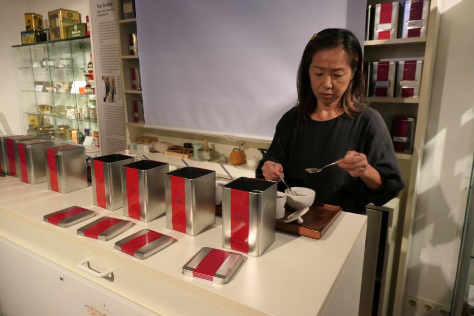 Bei Bünting Tee in Leer in Ostfriesland.