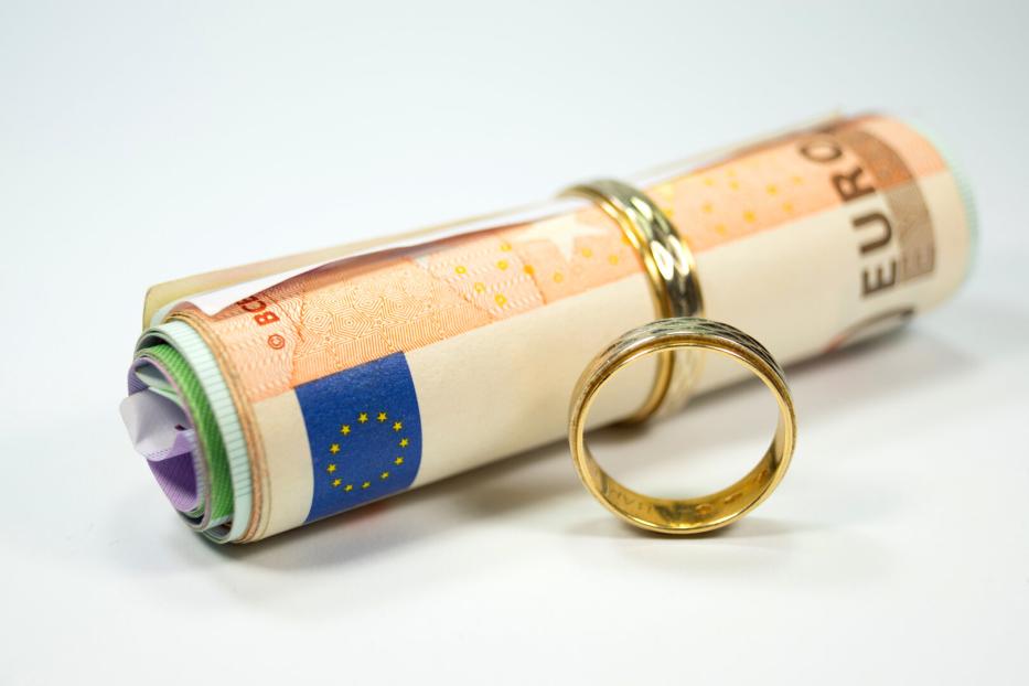 Cash and wedding rings