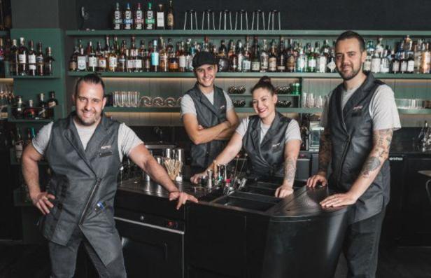 Das Team der Bar Sips in Barcelona