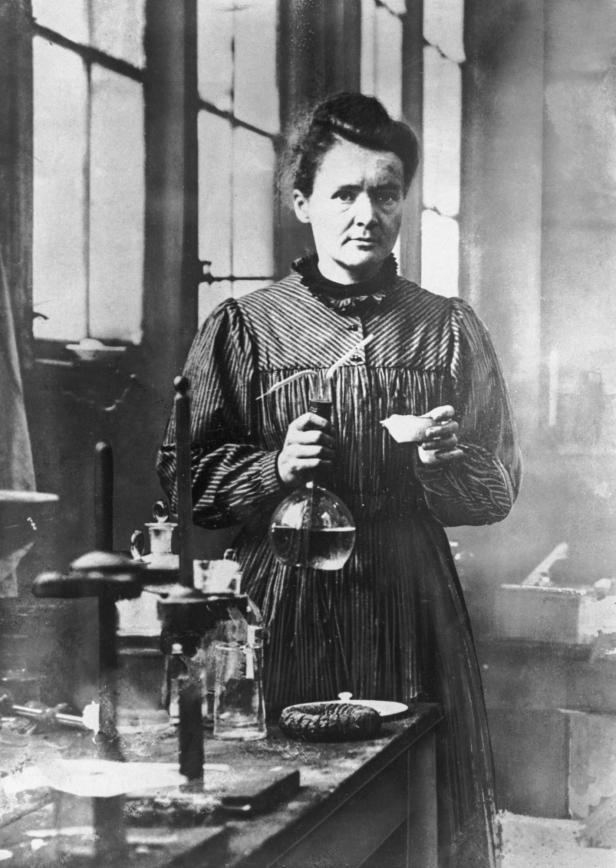 1906: Marie Curie, French physicist and winner of the 1903 Nobel Prize for Physics, which she shared with her husband Pierre Curie. She was the first woman to win a Nobel Prize. (Photo by Hulton Archive/Getty Images)