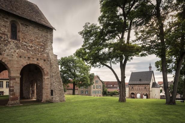 Lorsch: Kloster Lorsch, Karolingische Torhalle, Benediktinerabtei, UNESCO Welterbe 