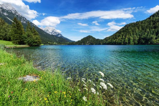 Wandern um den Gebirgssee, Hintersteiner See 