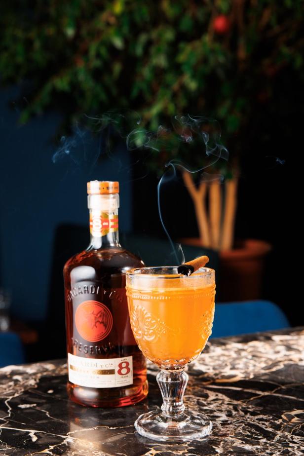 Eva und Adam Bar: Hot Buttered Rum 