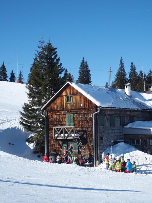 Einkehrschwung in die Sepp-Huber-Hütte.