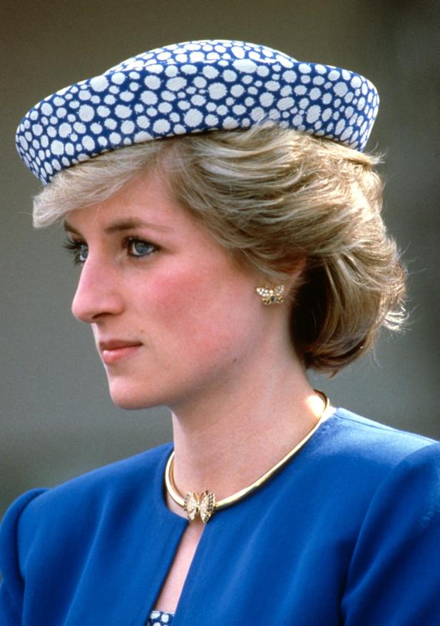 Prinzessin Diana mit den Schmetterlingsohrringen