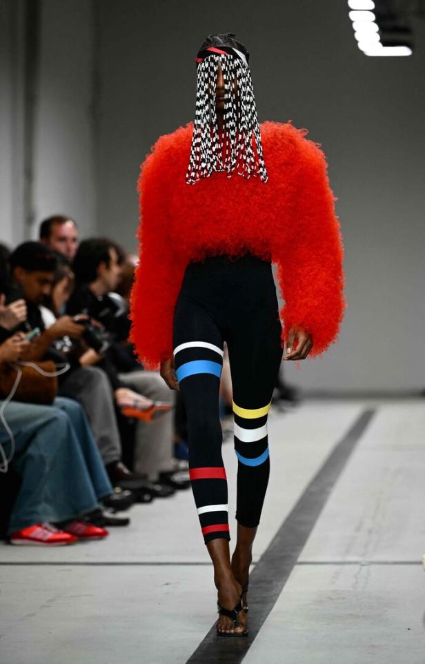 FASHION-ITALY-MILAN-WOMEN-MISSONI