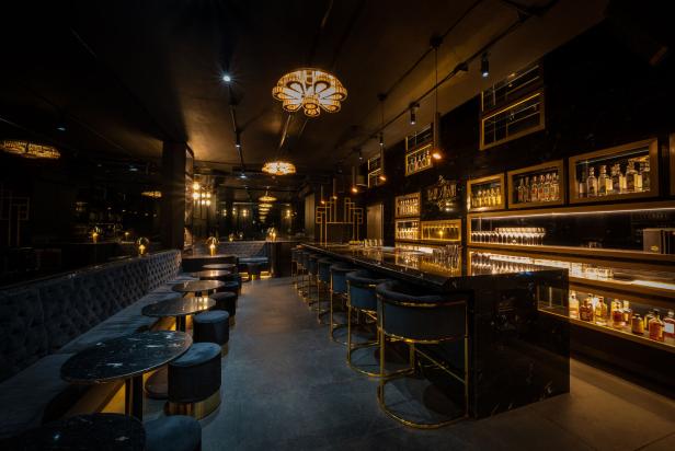 Der Innenraum der Bar Handshake Speakeasy in Mexiko City