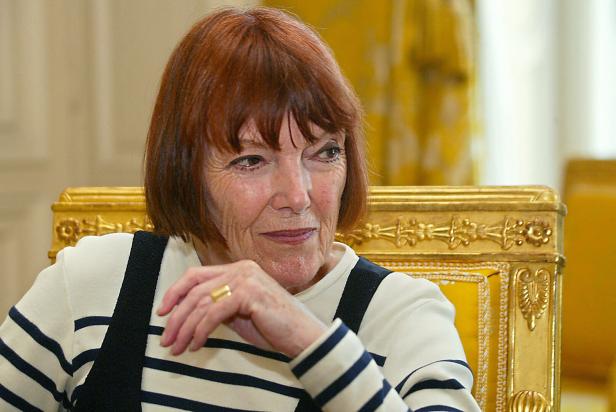 Dame Barbara Mary Quant (1930-2023) gilt als Erfinderin des Minirocks