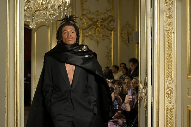 Lena Erziak Show / Paris Fashion Week 2025 mit Klum-Sohn Henry Samuel