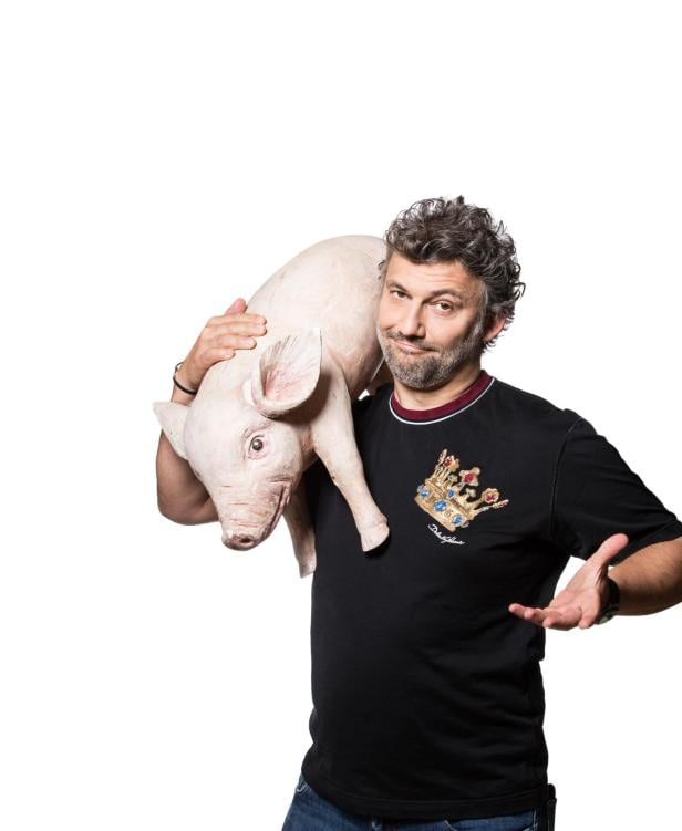 Jonas Kaufmann kocht Bayerischer Schweinsbraten mit Brezenknödel