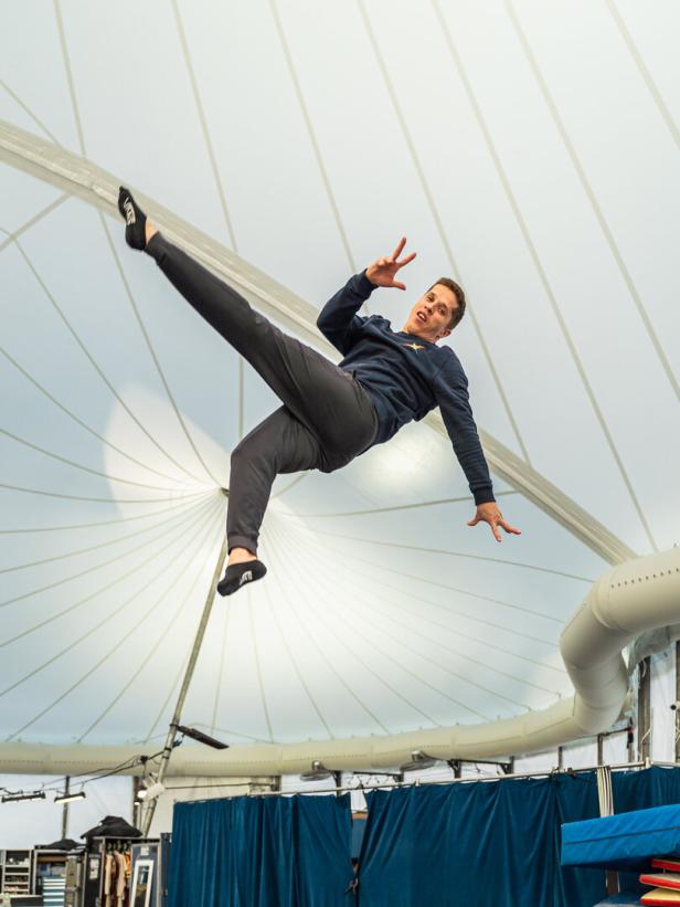 Mathieu Hubener, Cirque du Soleil