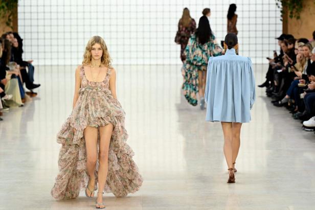 FASHION-FRANCE-WOMEN-CHLOE