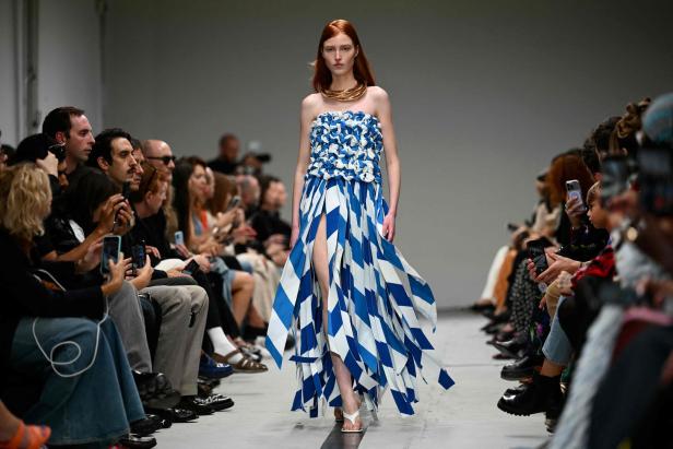 FASHION-ITALY-MILAN-WOMEN-MISSONI