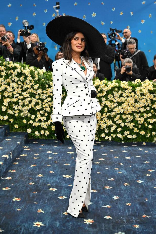 US-ENTERTAINMENT-FASHION-METGALA-CELEBRITY-MUSEUM-RED CARPET US-ENTERTAINMENT-FASHION-METGALA-CELEBRITY-MUSEUM-RED CARPET