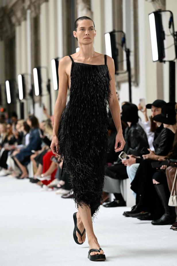 FASHION-ITALY-MILAN-WOMEN-SPORTMAX