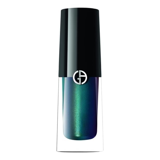 Flüssiger Lidschatten von Armani Beauty in der Farbe Petrol.