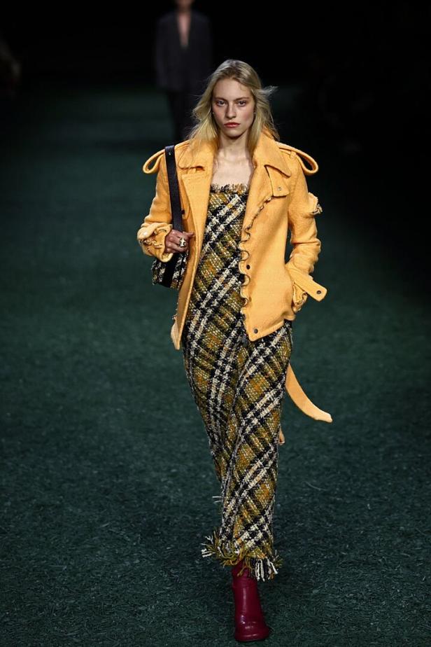 FASHION-BRITAIN-BURBERRY FASHION-BRITAIN-BURBERRY
