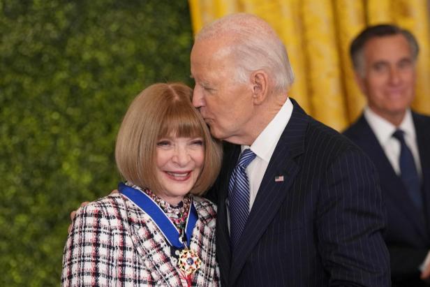 TOPSHOT-US-POLITICS-MEDAL-BIDEN